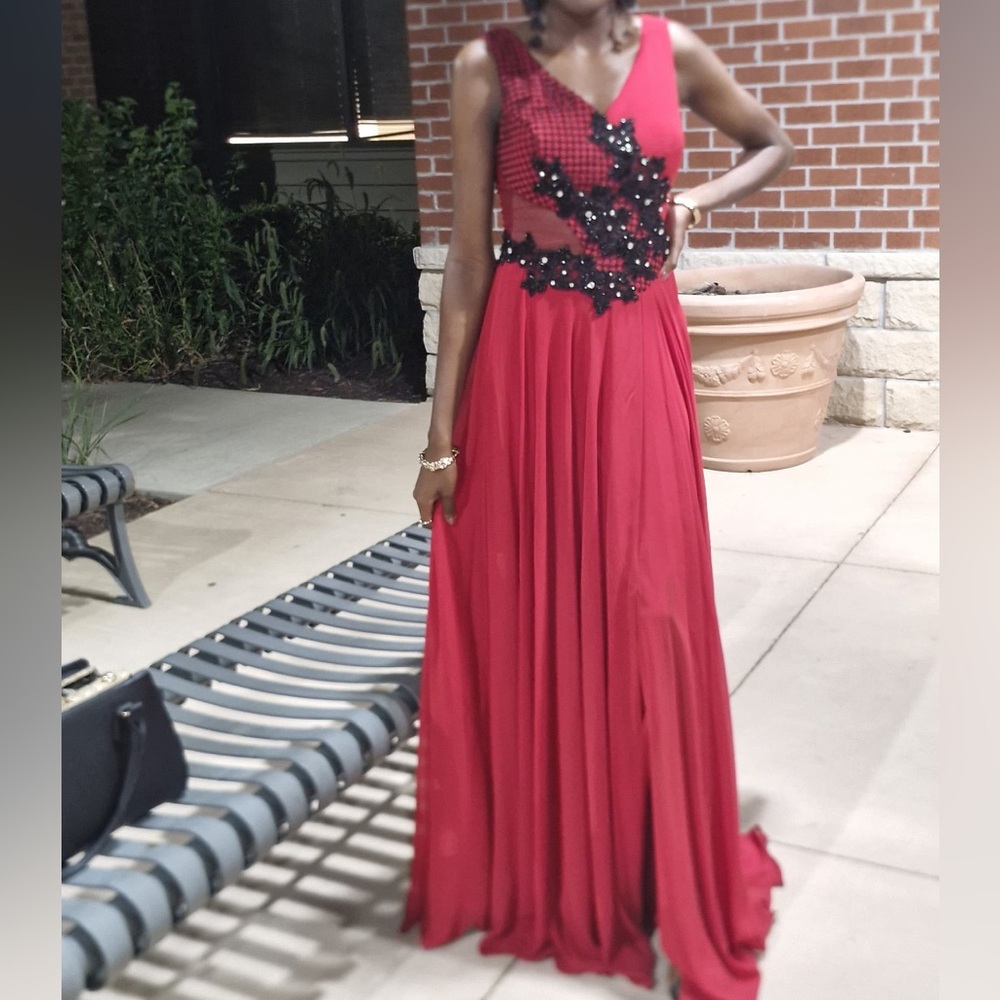 Red Dress Multiuse - Picture 3 of 5